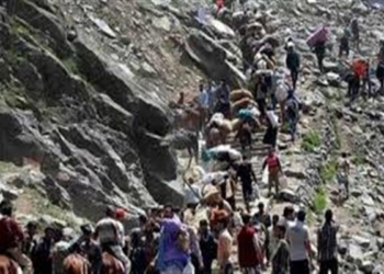 Amarnath yatri slips from Sangma top, fractures leg