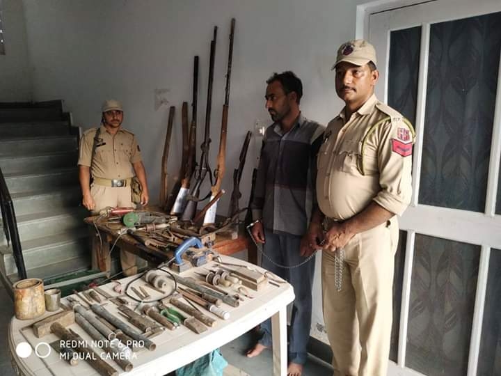 Man arrested with weapons in Kathua