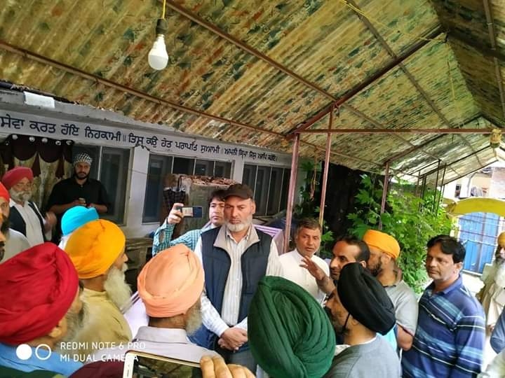 Minor incident of fire: Additional Deputy Commissioner Tral visits Dever village