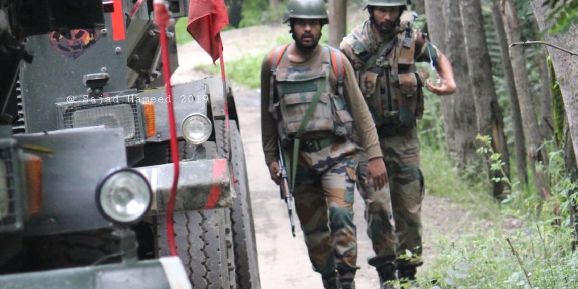 One Army man injured, Gunfight underway in Sopore village