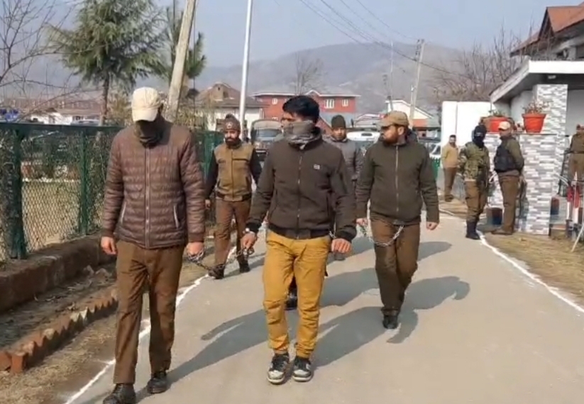 Buring shops in Baramulla : Police arrests 4 youth