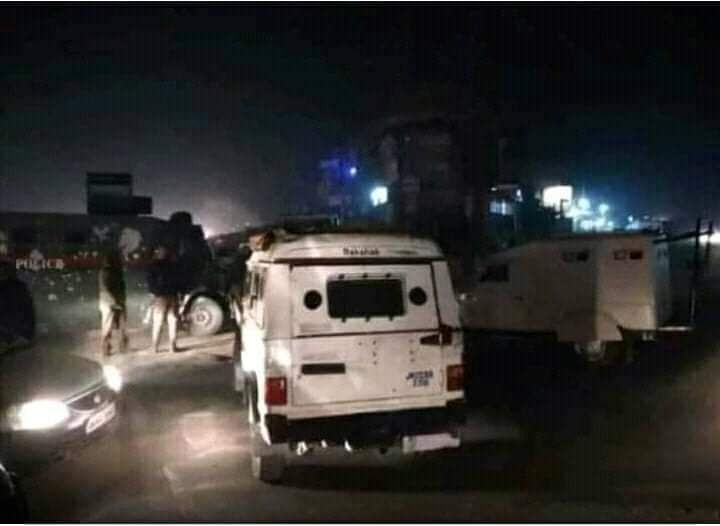 Gunfight on at Nawa Kadal area of downtown, Sgr