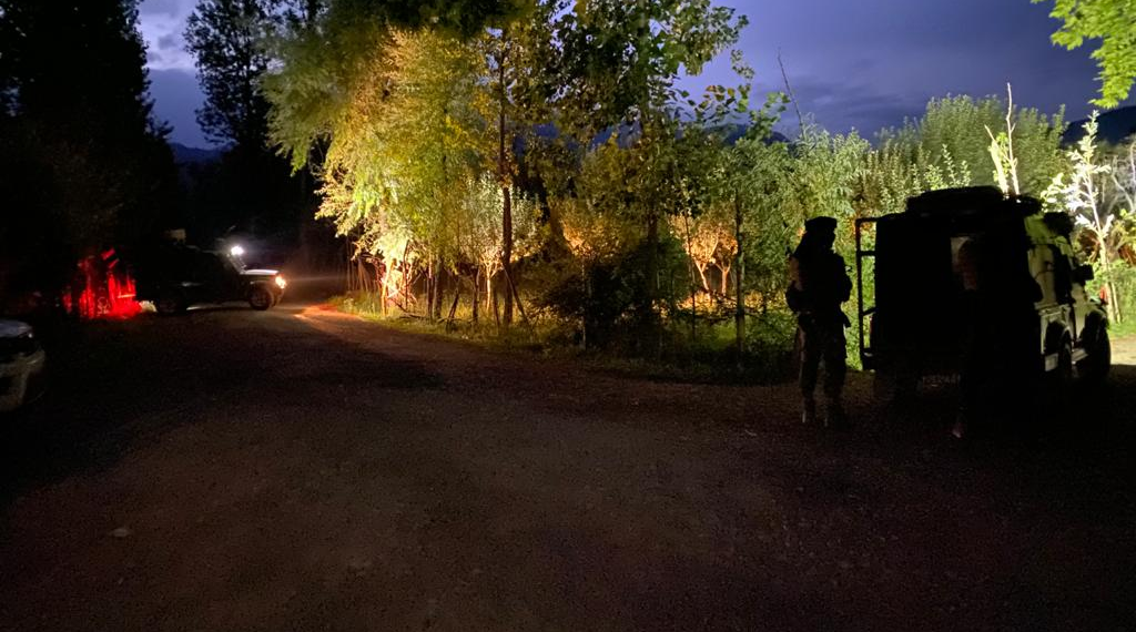Gunfight rages out in Reban Sopore