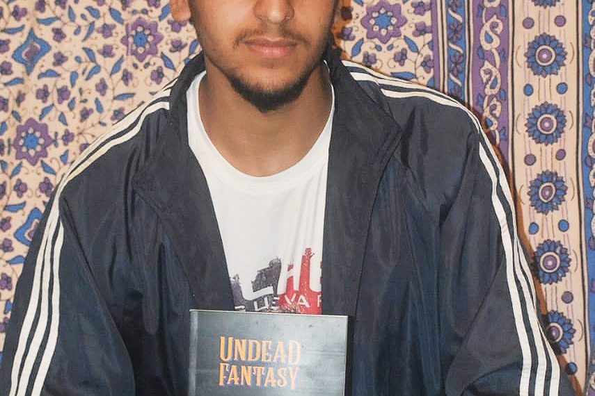 18-yr-old journalism student from Sopore writes debut poetry book
