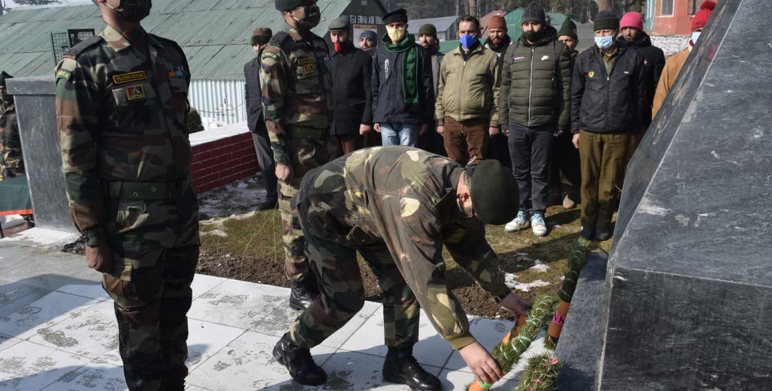 Army day celebrates In Chak Kigam Kupwara