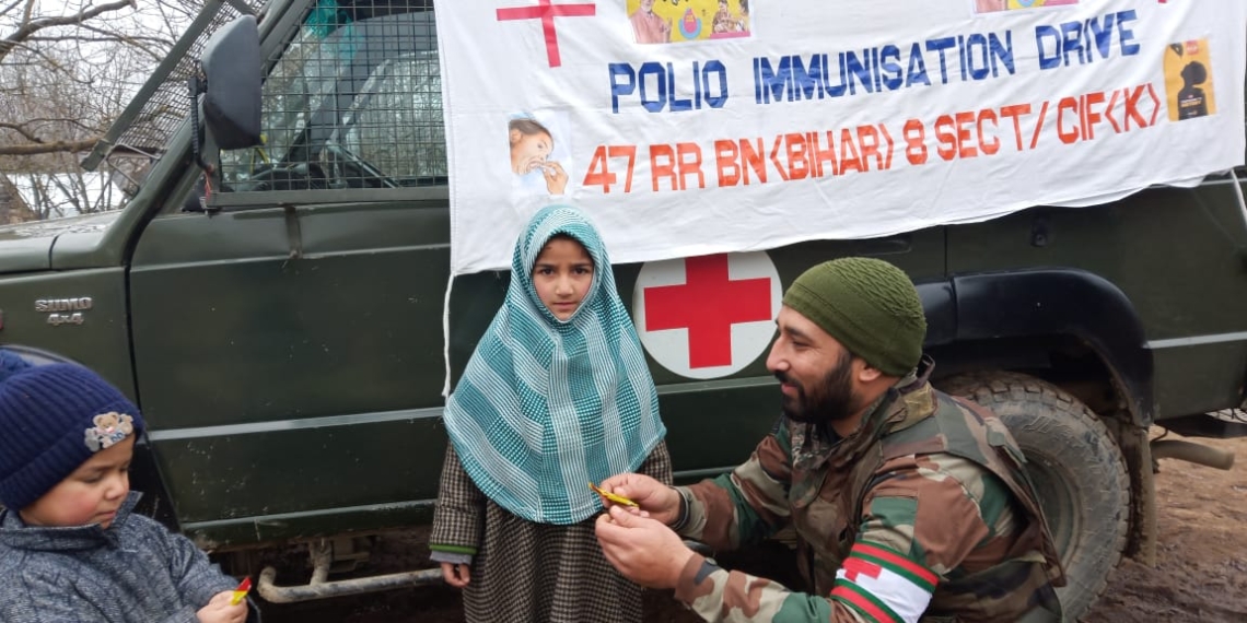 POLIO IMMUNIZATION DRIVE: DO BOOND ZINDEGI KE